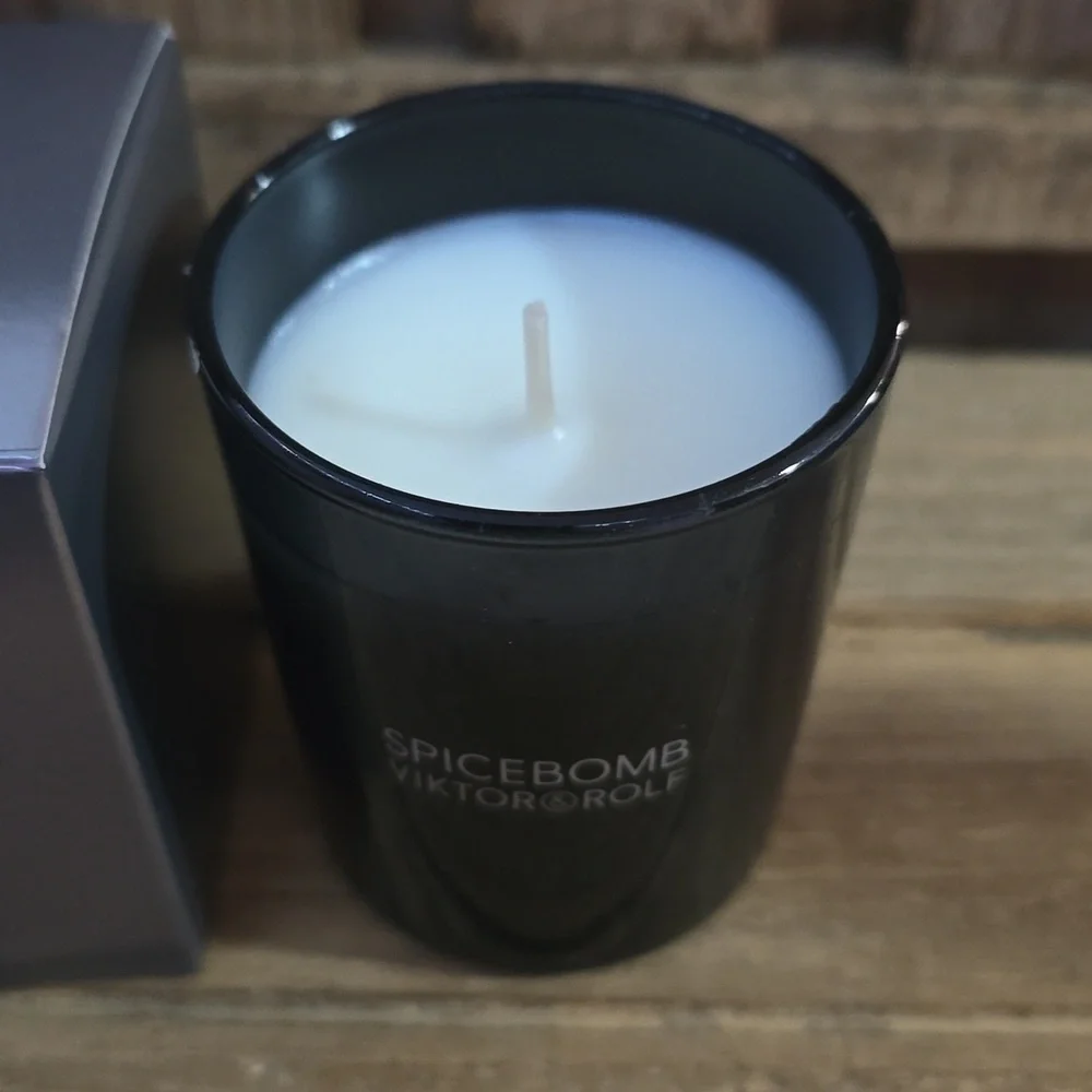Viktor & Rolf Spice-bomb Candle 2.4oz